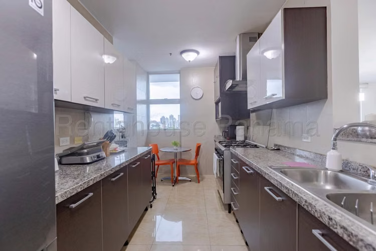 APARTAMENTO EN VENTA EN SAN FRANCISCO. THE REGENT. 2 parking y depósito