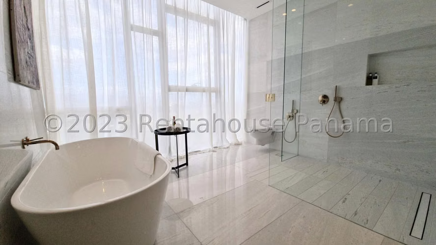 Venta de Apartamento en Santa Maria Ph La Maison By Fendi Mts2: 394.67 PD