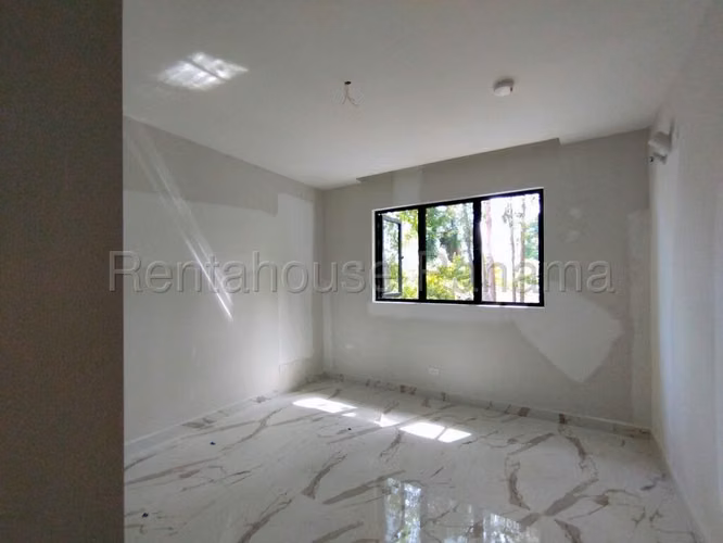 Venta de Casa en Albrook Mts2: 266.34 PD