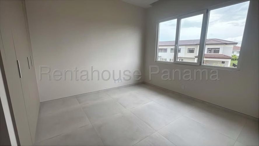 Venta de Casa en Santa Maria The Woods Mts2: 338.77 PD