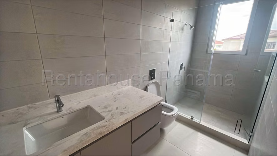 Venta de Casa en Santa Maria The Woods Mts2: 338.77 PD