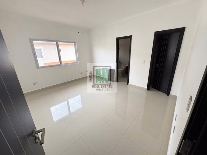 Casa Super Amplia para la venta en la Ciudad del Sol, Colón - Imagen 4