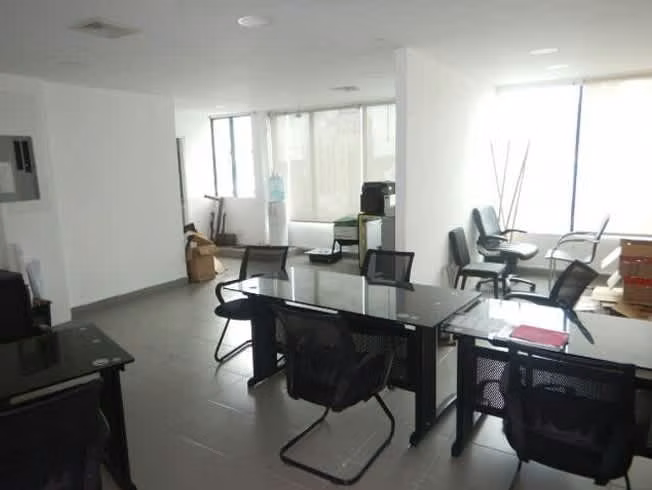 Banco Vende Oficina en P.H. Molon Tower, Bella Vista (tb) - Imagen 5