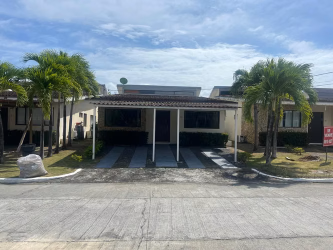 Bank Sells Beach House in Punta Paraíso Village, Nueva Gorgona (tb)