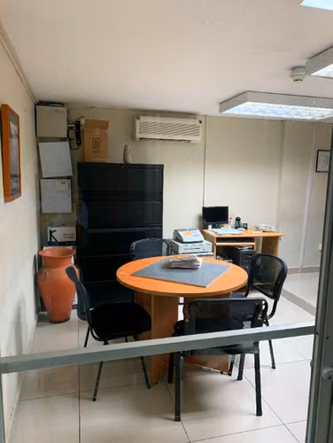 Venta de Local comercial en Ave. Santa Elena, 2,337m2 de construcción