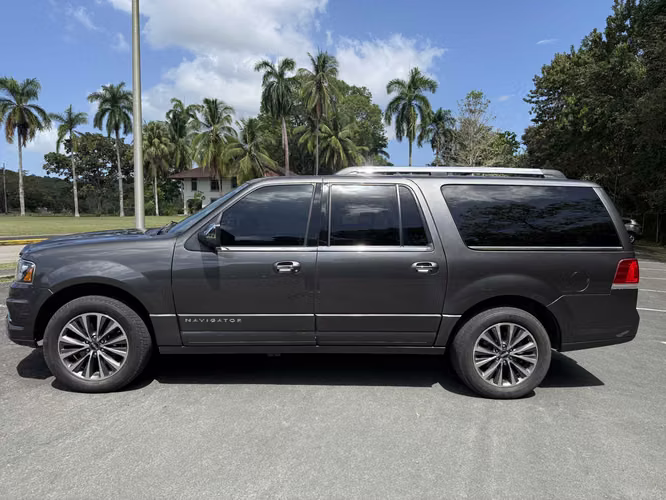 Lincoln Navigator L