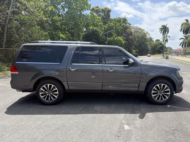 Lincoln Navigator L