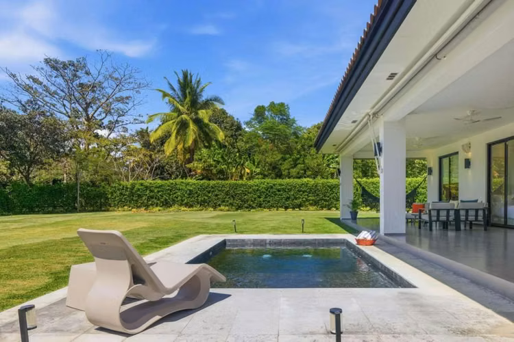 Casa de Playa en Venta - Justo al lado de Buenaventura  ID 25501