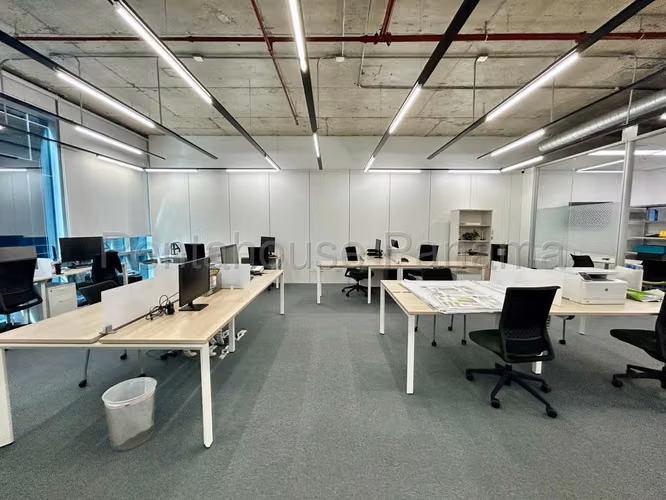 Office for rent in Santa Maria Office Plex Mts: 261 PD