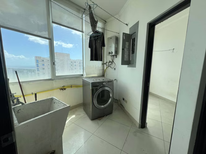 INCREÍBLE APARTAMENTO DE 2 PISOS – PH HIGHLAND VIEW - Imagen 9
