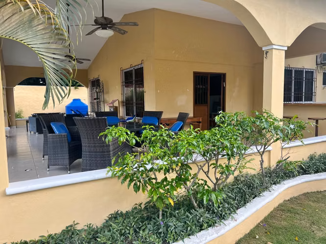 Venta de Casa en Coronado, 600m2 de construcción y 2,200m2 de terreno - Imagen 3