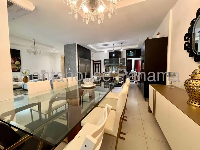 CASA EN VENTA EN COSTA SUR. SUNSET COAST
