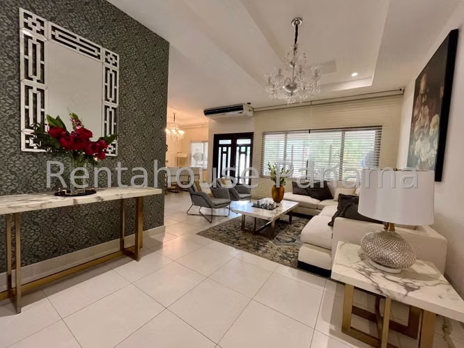 CASA EN VENTA EN COSTA SUR. SUNSET COAST