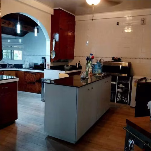 Melissa Foster vende casa en Gold Hill, Ciudad de Colón MFR1872