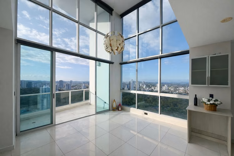 Melissa Foster Luxury vende apartamento en Vía Porras. MFR1876