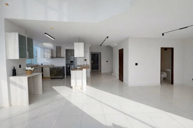 Melissa Foster Luxury vende apartamento en Vía Porras. MFR1876