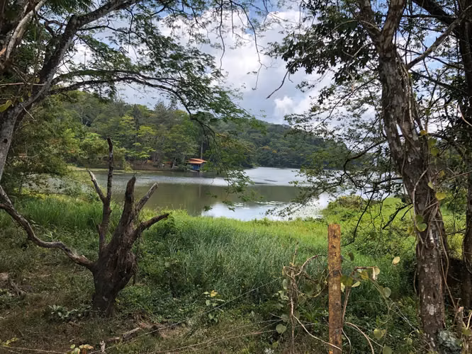 23 Hectáreas de Naturaleza y Vistas Únicas Paraíso Privado en Cerro Azul