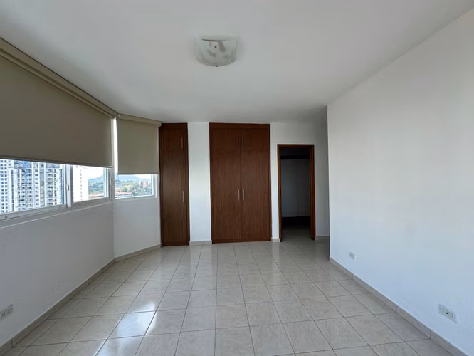 Se Alquila Apartamento en Vía Argentina, El Cangrejo