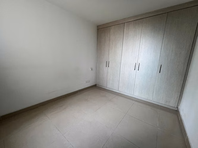 Venta de apartamento en PH Green Park, Condado del Rey