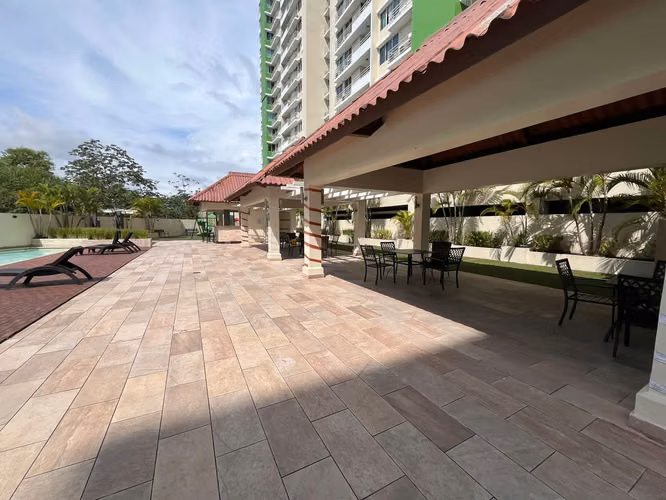 Venta de apartamento en PH Green Park, Condado del Rey