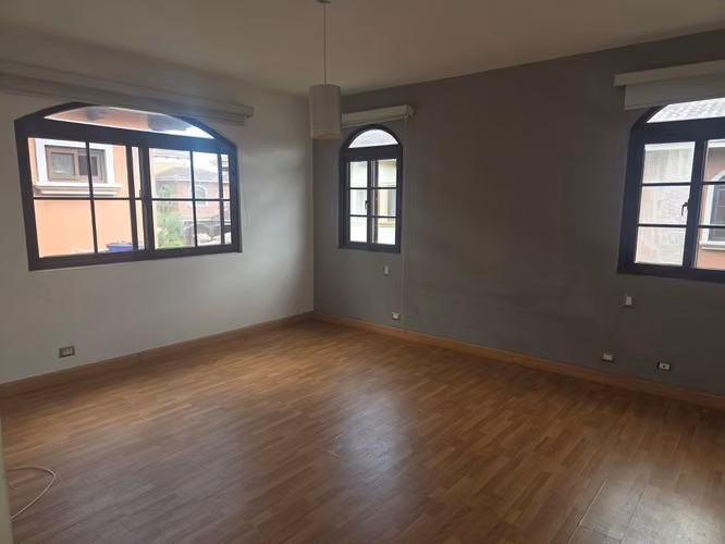 Vendo casa en exclusivo complejo El Doral, Costa Sur
