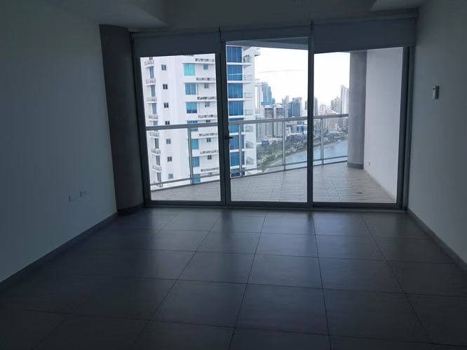 Venta de Apartamento en Avenida Balboa Ph Yacht Club Mts2: 147 PD