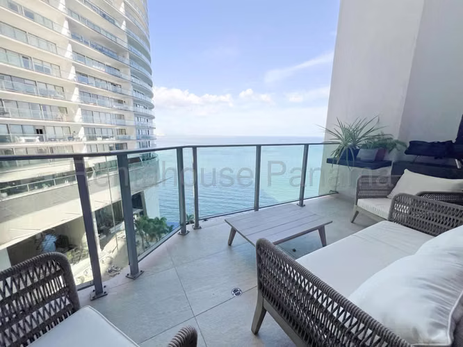 Venta de Apartamento en Punta Pacifica Ph Oasis On The Bay Mts2: 360 PD