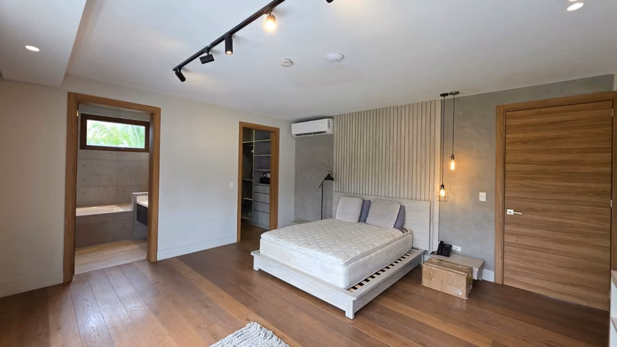 Venta Casa en Costa del Este  Residencial Balmoral