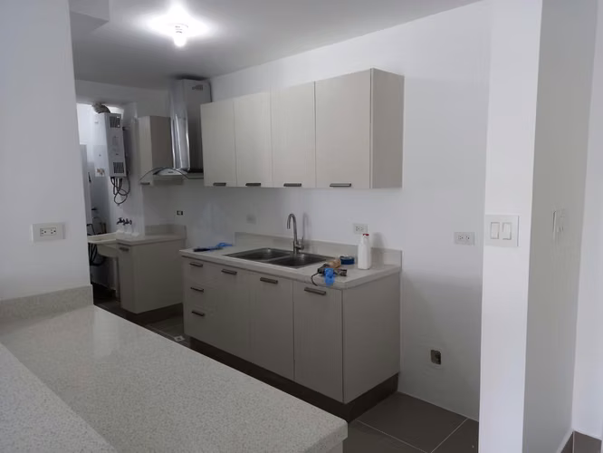Se Vende Apartamento en Bella Vista en PH Altamira Residences - Cerca de la Cinta Costera - Imagen 8