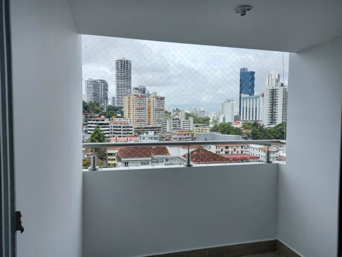 Se Vende Apartamento en Bella Vista en PH Altamira Residences - Cerca de la Cinta Costera - Imagen 2