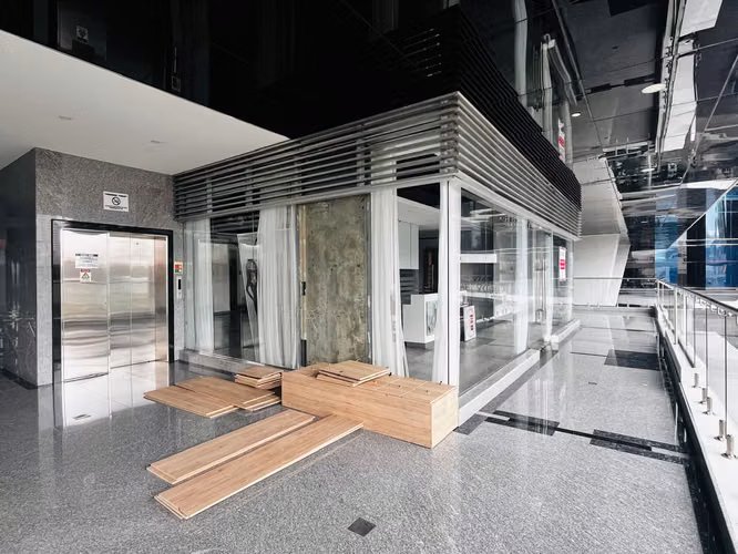 Alquiler Local Comercial 175 m2 Street Mall Ideal Salon Belleza