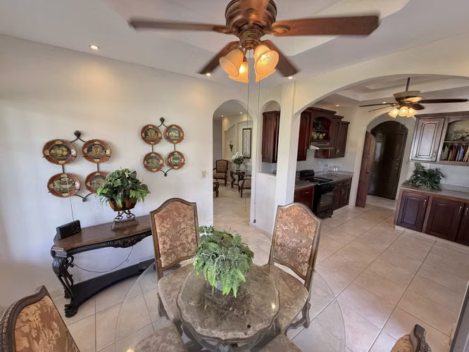 Casa en Venta en Santa Clara – Cerca de la Playa