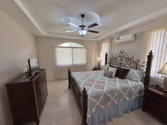 Casa en Venta en Santa Clara – Cerca de la Playa