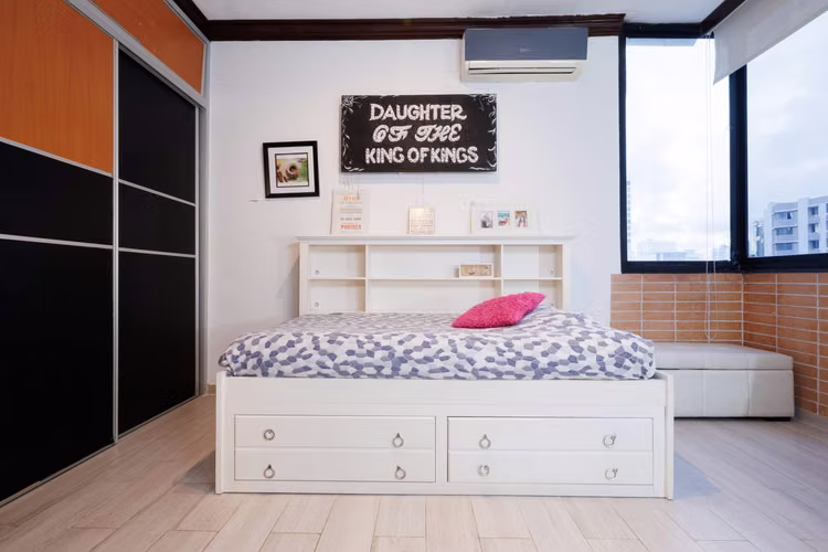 Apartamento Semi amueblado de 3 niveles Tipo Loft  // Penthouse San Francisco