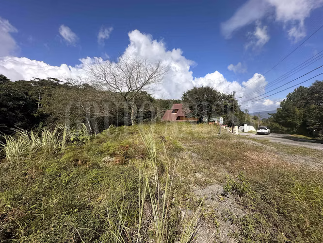 Oportunidad! Se vende terreno en Piamonte, Altos del Maria