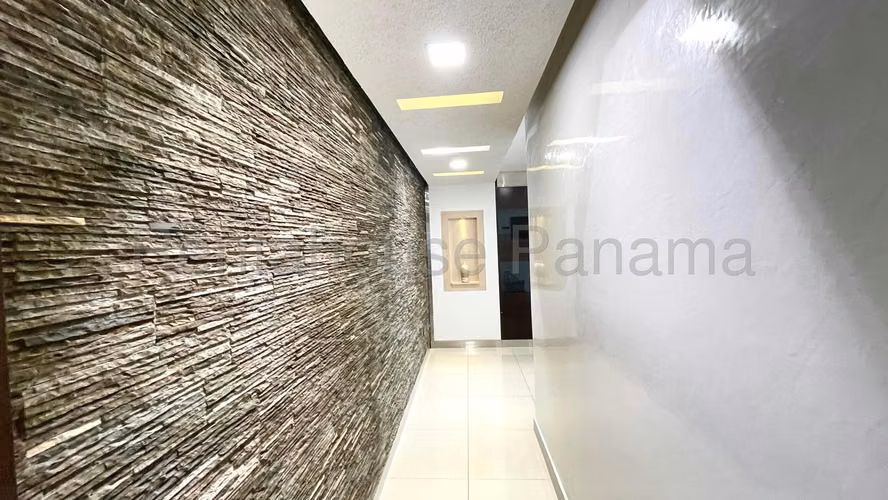 Apartamento en Venta en Costa del Este. RIVERSIDE