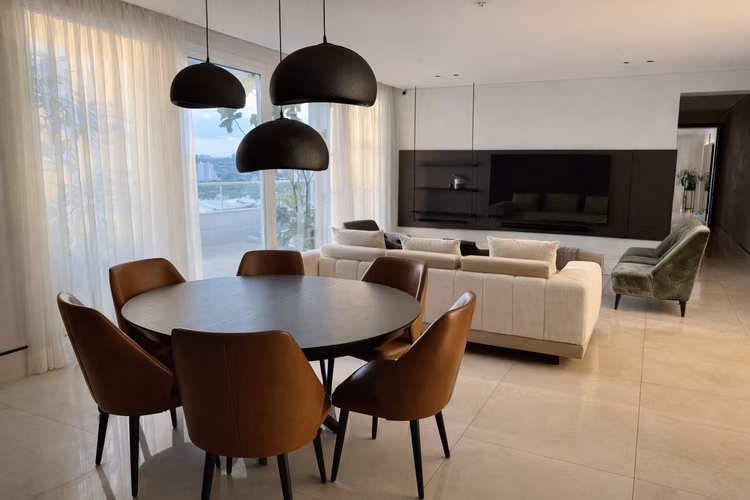 WINDROSE, Coco del Mar | 173 m² remodelado, amplio y listo para mudarse