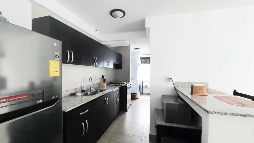VENDO PRECIOSO APTO AMOBLADO