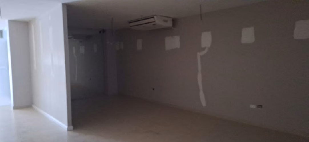 local en el cangrejo,exelente ubicacion 214 metros - Imagen 11