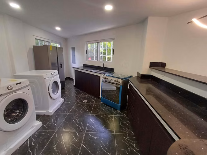 GANGA! Casa en Albrook 3 rec 2 ba cercana a Clayton, Ancón, Amador