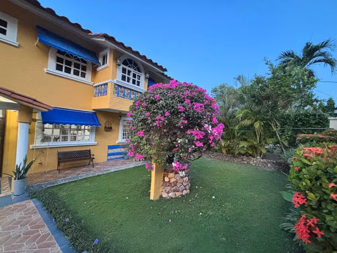 Casa en Coronado Golf