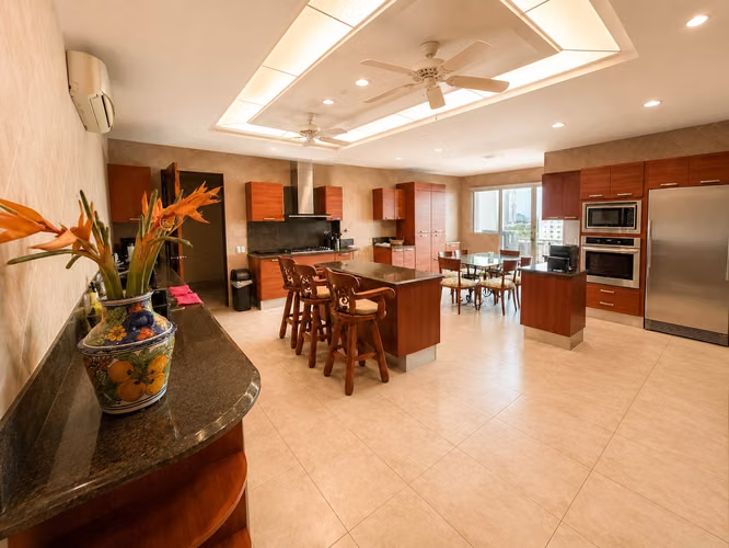 Venta de Apartamento en Costa del Este, PH Ten Tower, 438m²