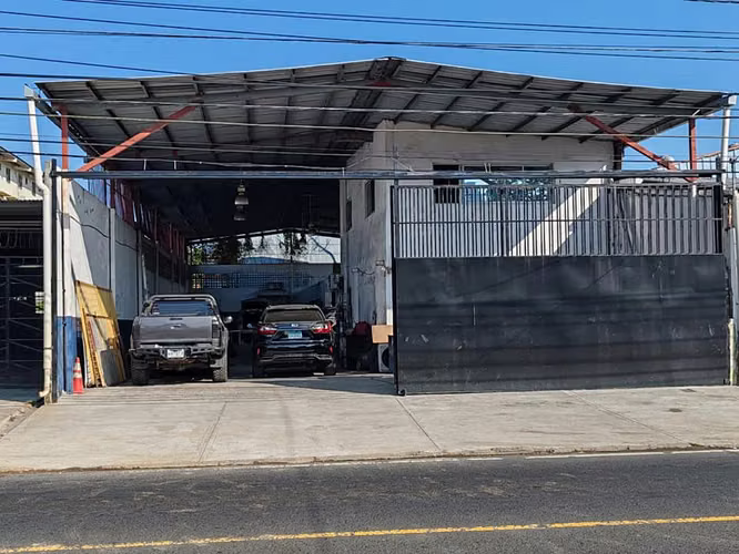 VENTA GALERA 640M2 PARQUE LEFEVRE SANTA ELENA MLD - Imagen 3