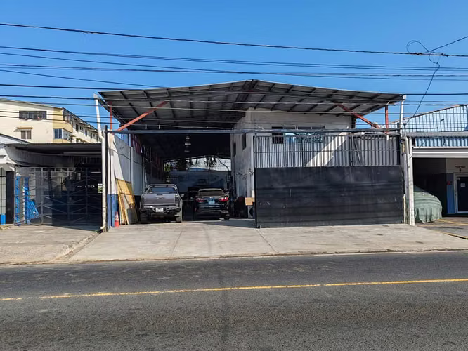 VENTA GALERA 640M2 PARQUE LEFEVRE SANTA ELENA MLD - Imagen 2