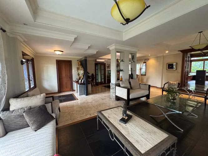 Melissa Foster Luxury Vende Casa con Piscina en Albrook, Ancón. MFR1879
