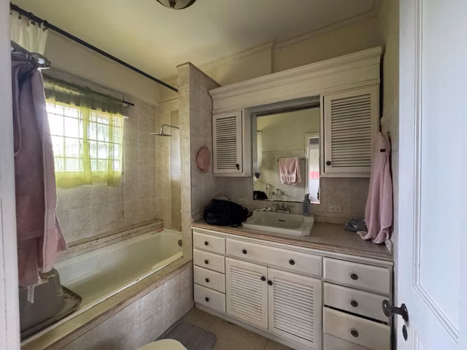 Melissa Foster Luxury Vende Casa con Piscina en Albrook, Ancón. MFR1879