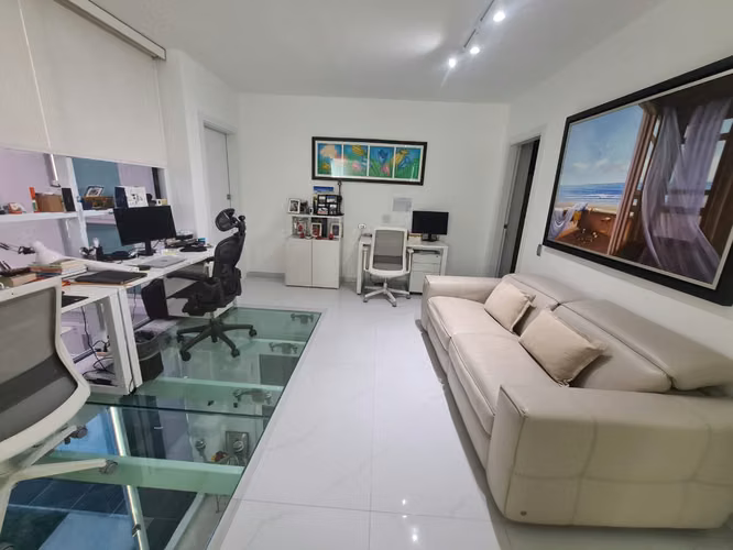VENDO CASA. COSTA SUR. COSTA ESMERALDA. TUCUMEN. COLEGIOS. AEROPUERTO.