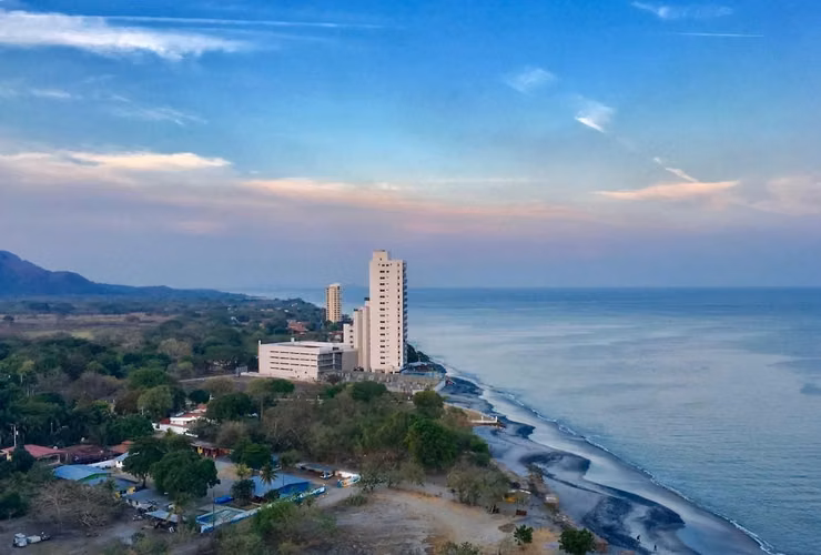 Venta de Apartamento en Gorgona, PH Royal Palm, 70m