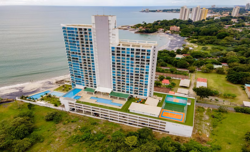 Venta de Apartamento en Gorgona, PH Royal Palm, 70m