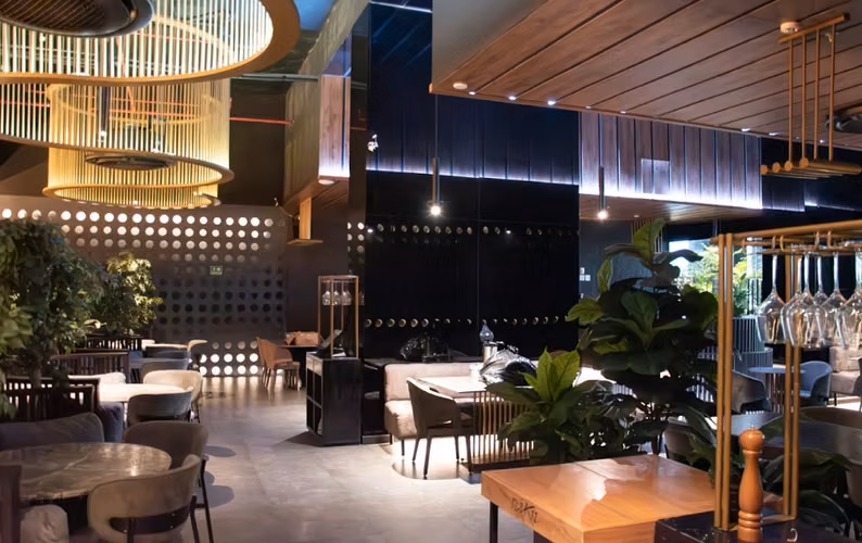 Alquiler de Local comercial para restaurante en Bella Vista, PH Nuovo Armani, 477m2 - Imagen 3